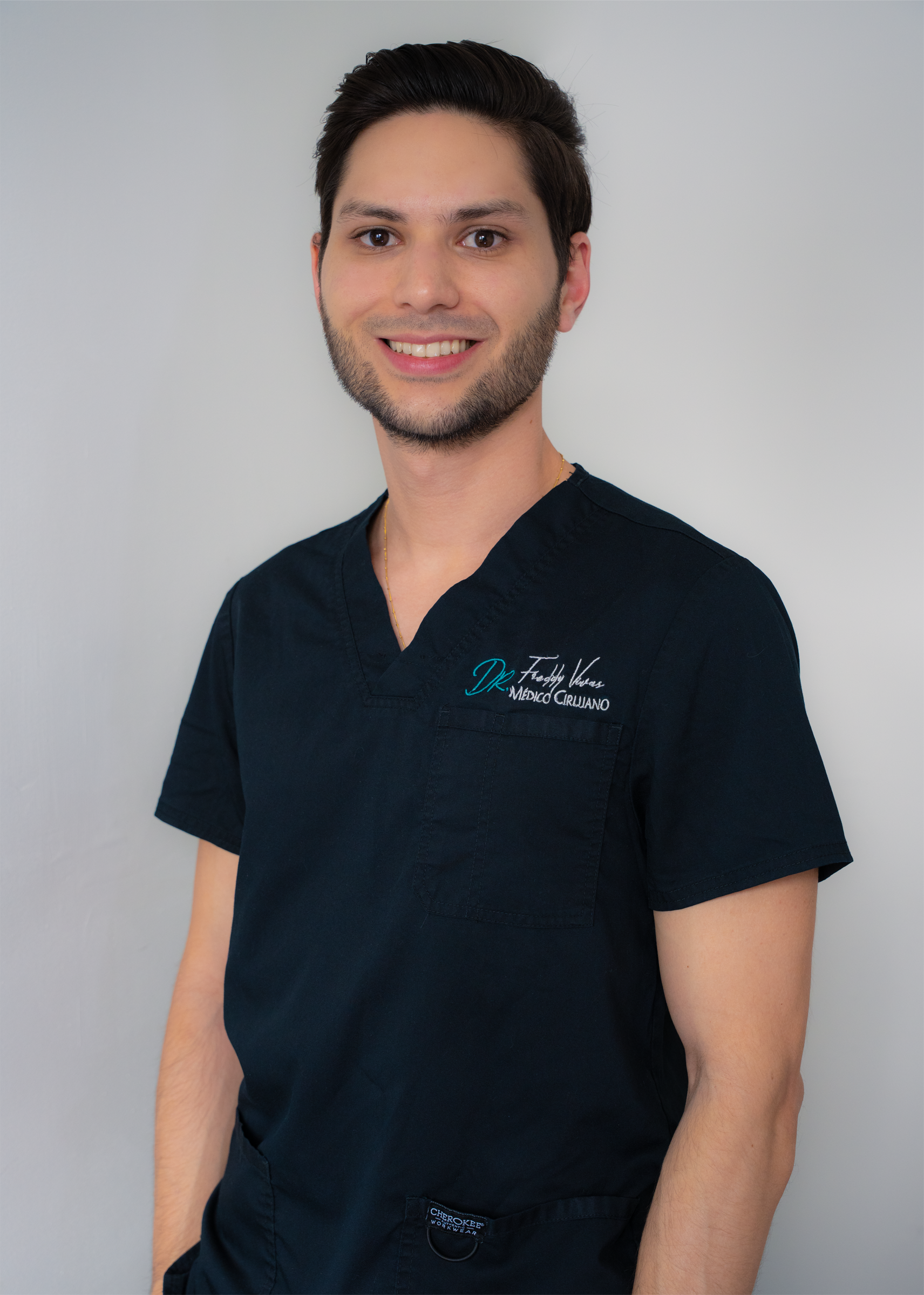 Dr. Freddy Vivas — Médico Cirujano, especialista en medicina estética